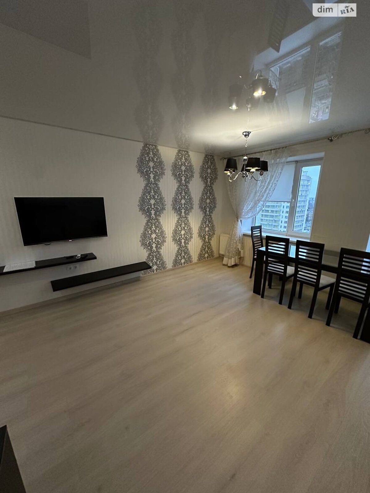 однокомнатная квартира в Черкассах, район Днепровский, на ул. Героев Днепра 25 в аренду на долгий срок помесячно фото 1