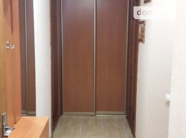 двухкомнатная квартира с мебелью в Черкассах, район Грузовой порт, на ул. Толстого 46, в аренду на долгий срок помесячно фото 1 двухкомнатная квартира с мебелью в Черкассах, район Грузовой порт, на ул. Толстого 46, в аренду на долгий срок помесячно фото 1