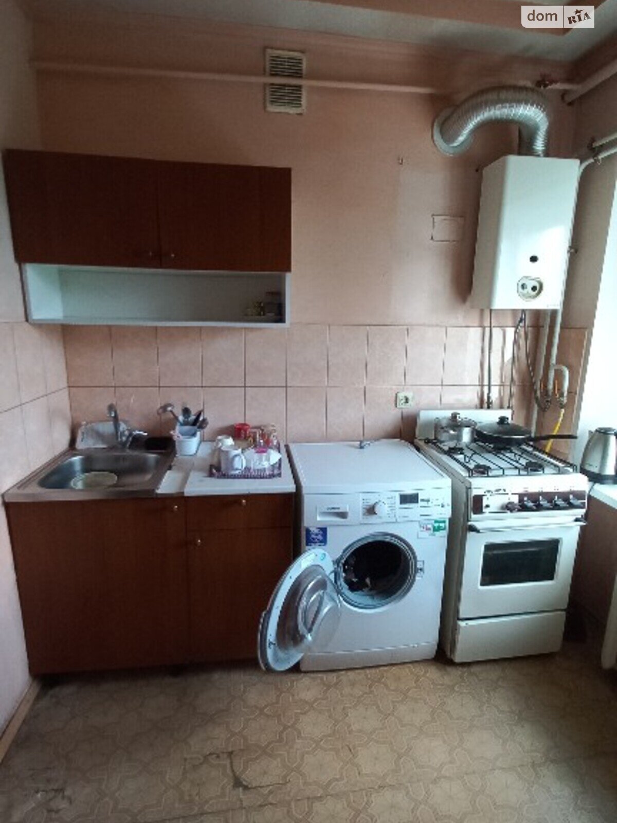 однокімнатна квартира з меблями в Черкасах, на вул. Смілянська 97 в довготривалу оренду помісячно фото 1 однокімнатна квартира з меблями в Черкасах, на вул. Смілянська 97 в довготривалу оренду помісячно фото 1