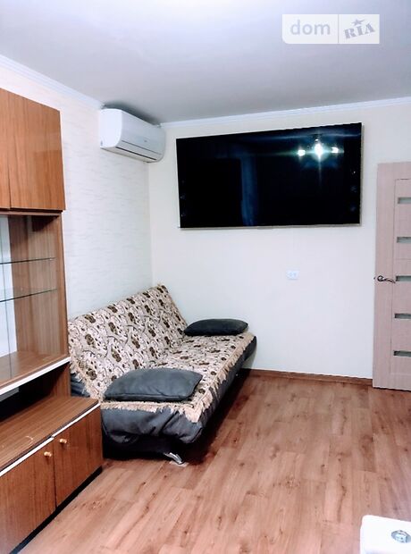 двухкомнатная квартира с мебелью в Черкассах, район Мытница, на ул. Гагарина 93 в аренду на долгий срок помесячно фото 1