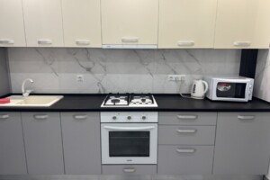 двухкомнатная квартира в Черкассах, район Приднепровский, на ул. Героев Днепра 89 в аренду на долгий срок помесячно фото 2