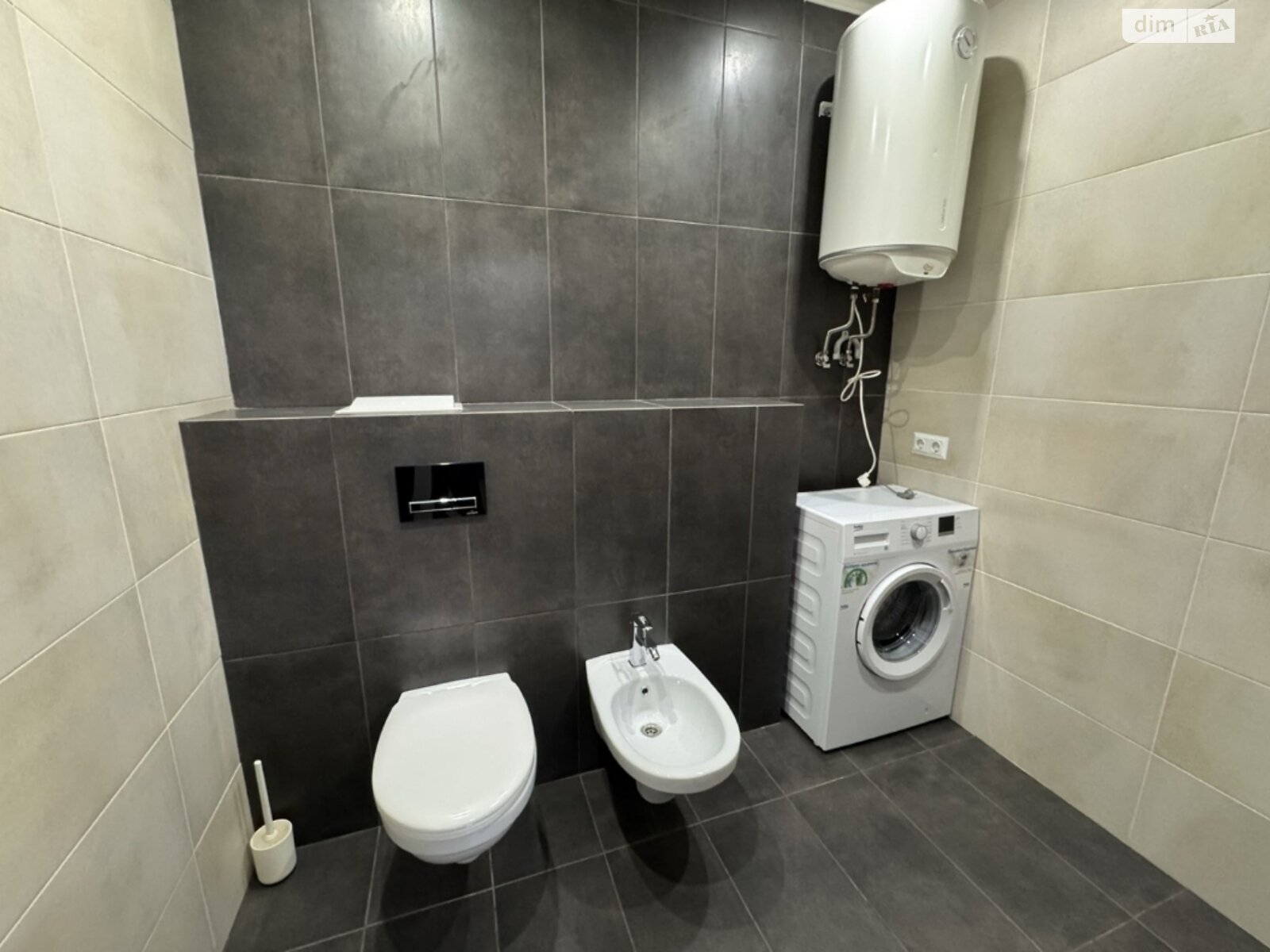 двухкомнатная квартира в Черкассах, район Приднепровский, на ул. Героев Днепра 89 в аренду на долгий срок помесячно фото 1