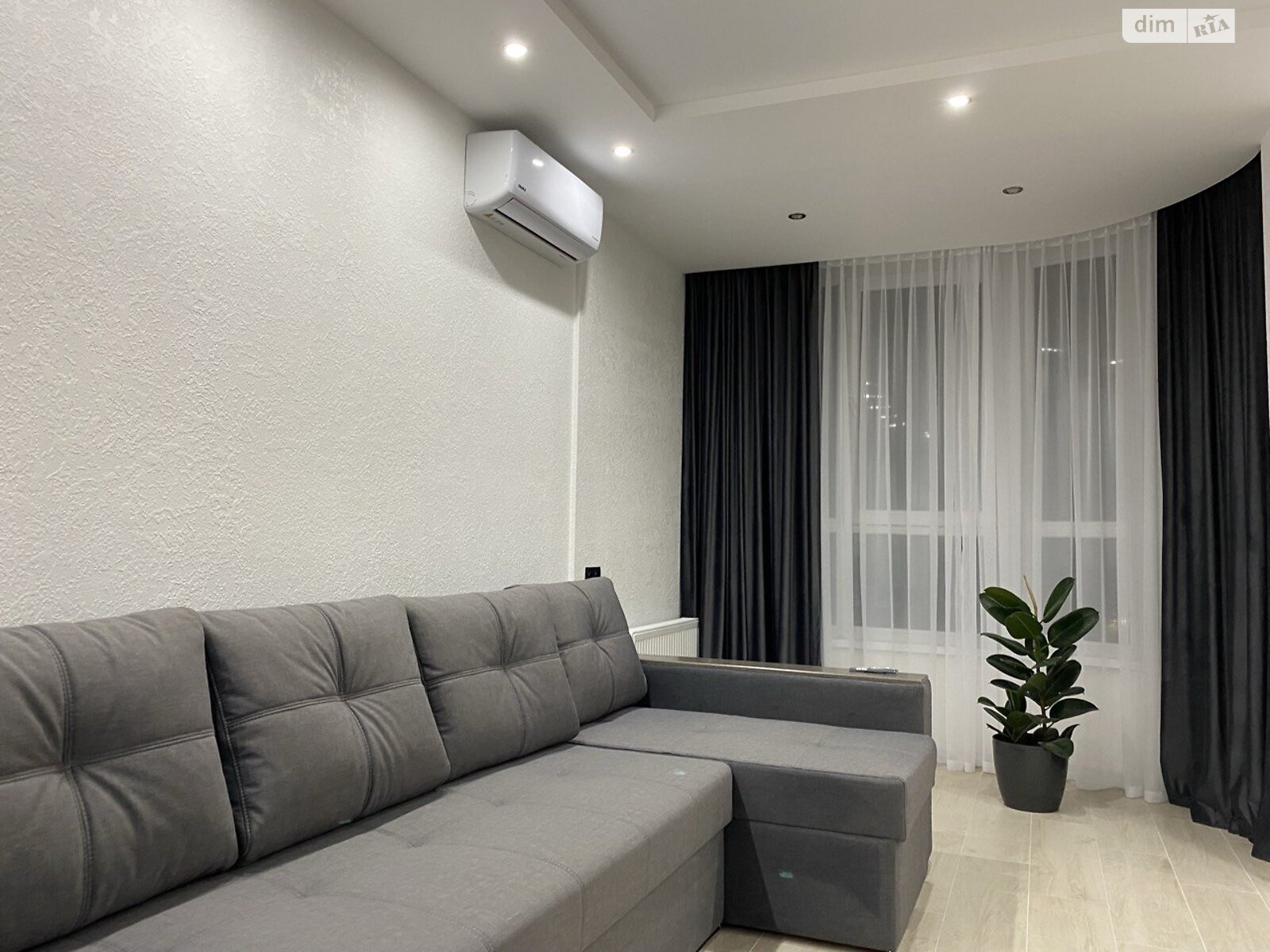 двухкомнатная квартира в Черкассах, район Приднепровский, на ул. Припортовая в аренду на долгий срок помесячно фото 1 двухкомнатная квартира в Черкассах, район Приднепровский, на ул. Припортовая в аренду на долгий срок помесячно фото 1