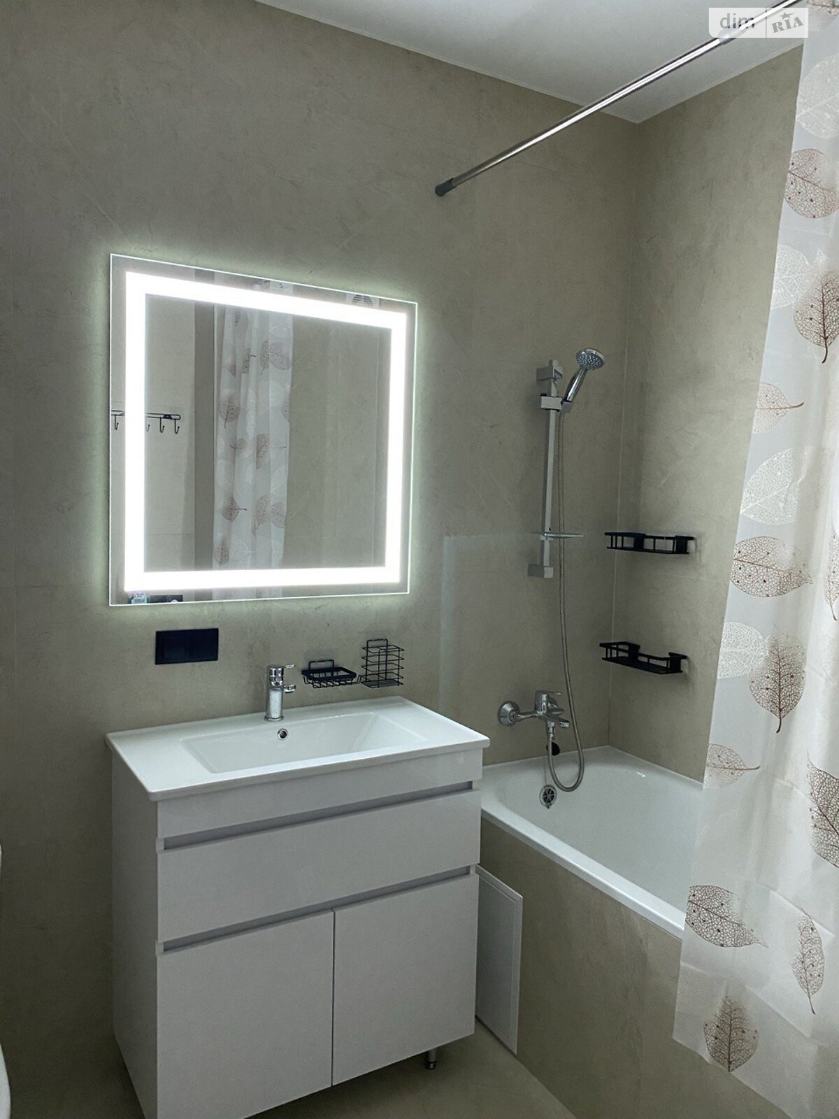 двухкомнатная квартира в Черкассах, район Приднепровский, на ул. Припортовая в аренду на долгий срок помесячно фото 1 двухкомнатная квартира в Черкассах, район Приднепровский, на ул. Припортовая в аренду на долгий срок помесячно фото 1