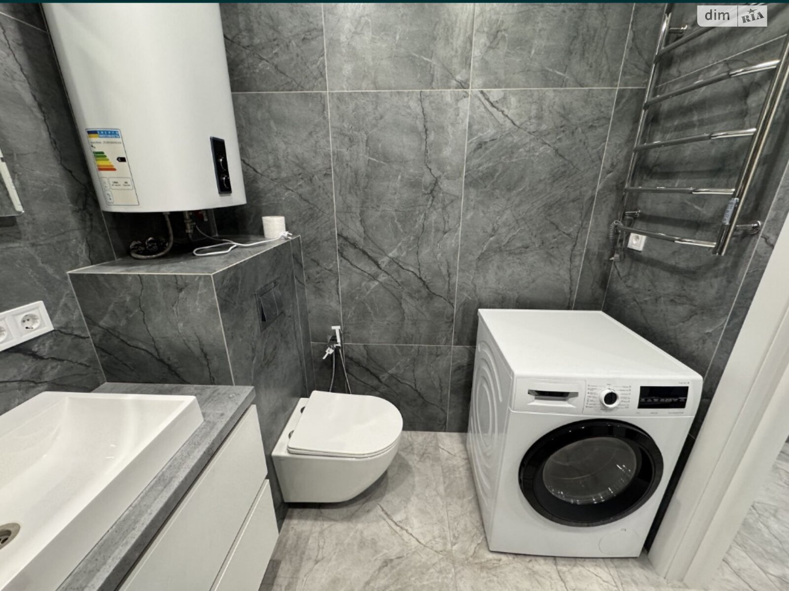 двокімнатна квартира в Черкасах, район Придніпровський, на вул. Припортова в довготривалу оренду помісячно фото 1