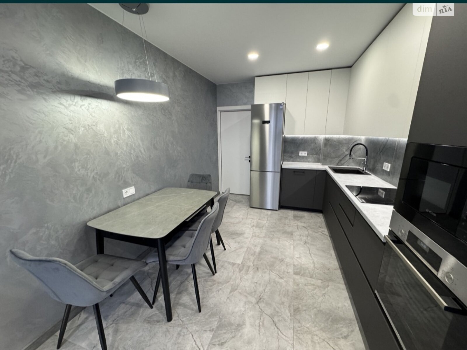 двокімнатна квартира в Черкасах, район Придніпровський, на вул. Припортова в довготривалу оренду помісячно фото 1