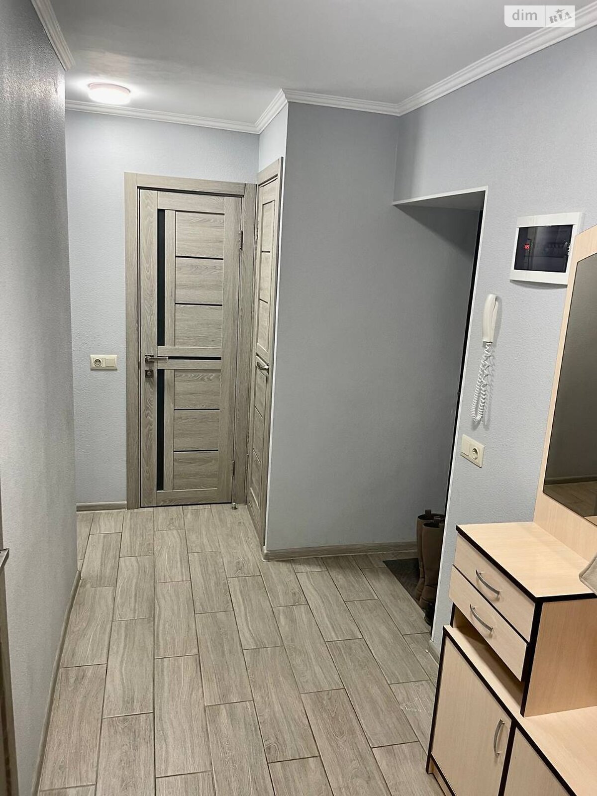 двухкомнатная квартира в Черкассах, район Приднепровский, на ул. Рождественская 62 в аренду на долгий срок помесячно фото 1 двухкомнатная квартира в Черкассах, район Приднепровский, на ул. Рождественская 62 в аренду на долгий срок помесячно фото 1