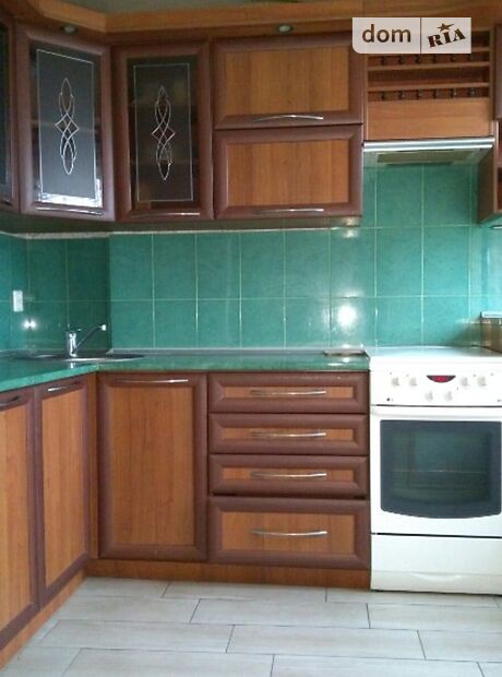 трехкомнатная квартира в Черкассах, район Школьная, на ул. Черновола в аренду на долгий срок помесячно фото 1 трехкомнатная квартира в Черкассах, район Школьная, на ул. Черновола в аренду на долгий срок помесячно фото 1