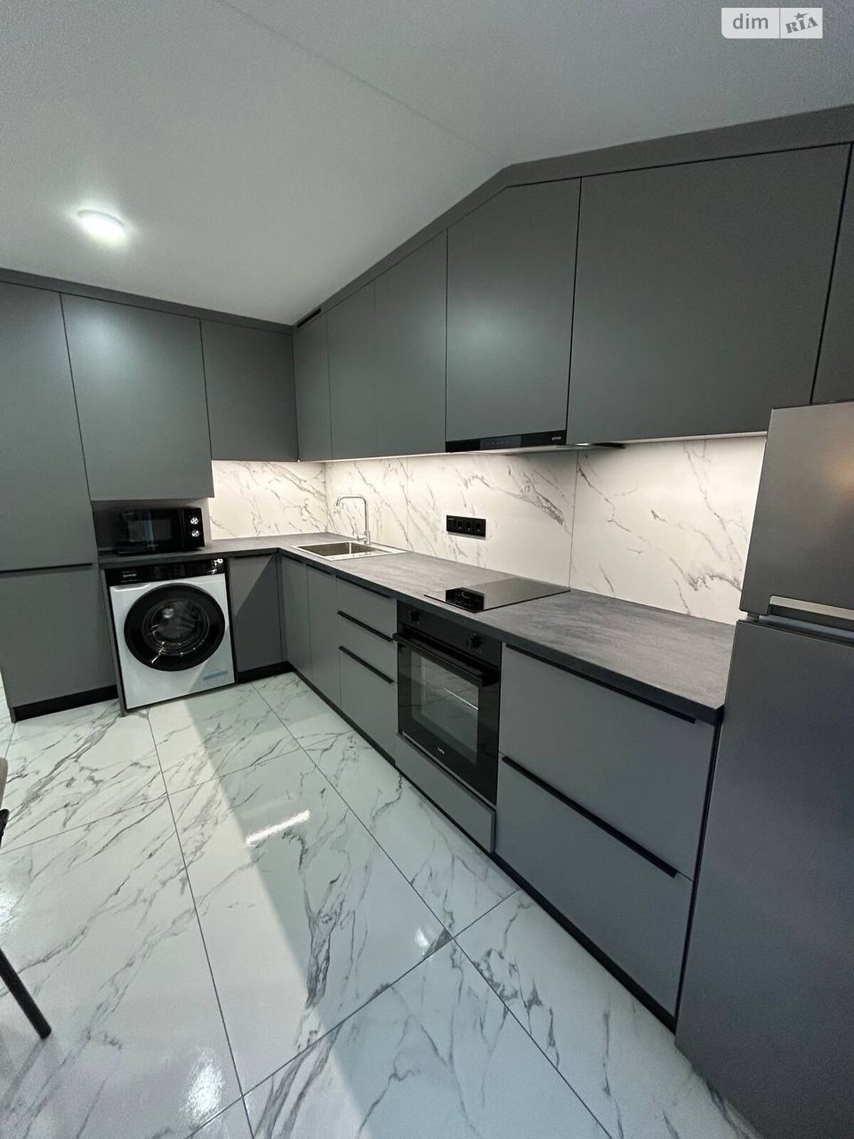 однокімнатна квартира в Черкасах, район Соснівка, на вул. Святителя-хірурга Луки 4/3 в довготривалу оренду помісячно фото 1