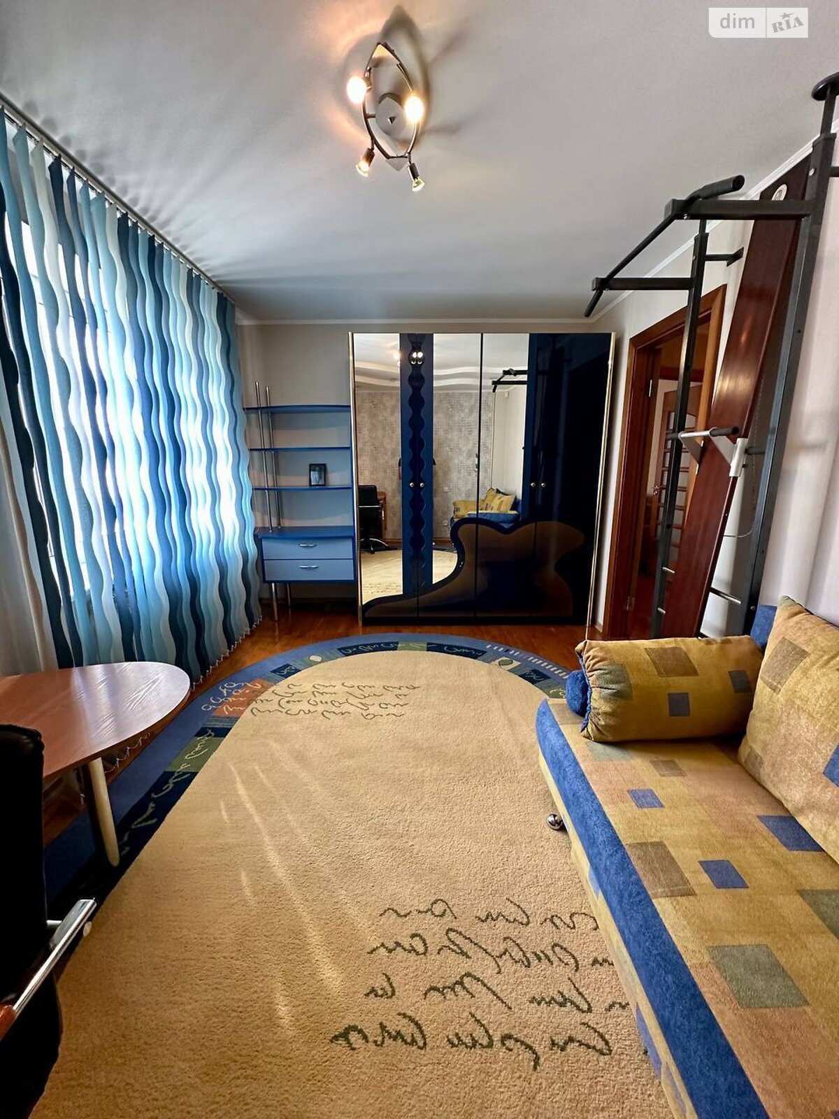 двухкомнатная квартира в Черкассах, район Сосновский, на ул. Байды-Вишневецкого 95 в аренду на долгий срок помесячно фото 1 двухкомнатная квартира в Черкассах, район Сосновский, на ул. Байды-Вишневецкого 95 в аренду на долгий срок помесячно фото 1