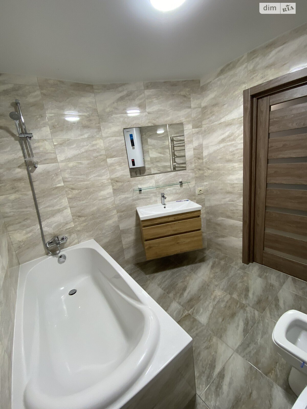 однокомнатная квартира в Черкассах, район Сосновский, на ул. Байды-Вишневецкого в аренду на долгий срок помесячно фото 1 однокомнатная квартира в Черкассах, район Сосновский, на ул. Байды-Вишневецкого в аренду на долгий срок помесячно фото 1