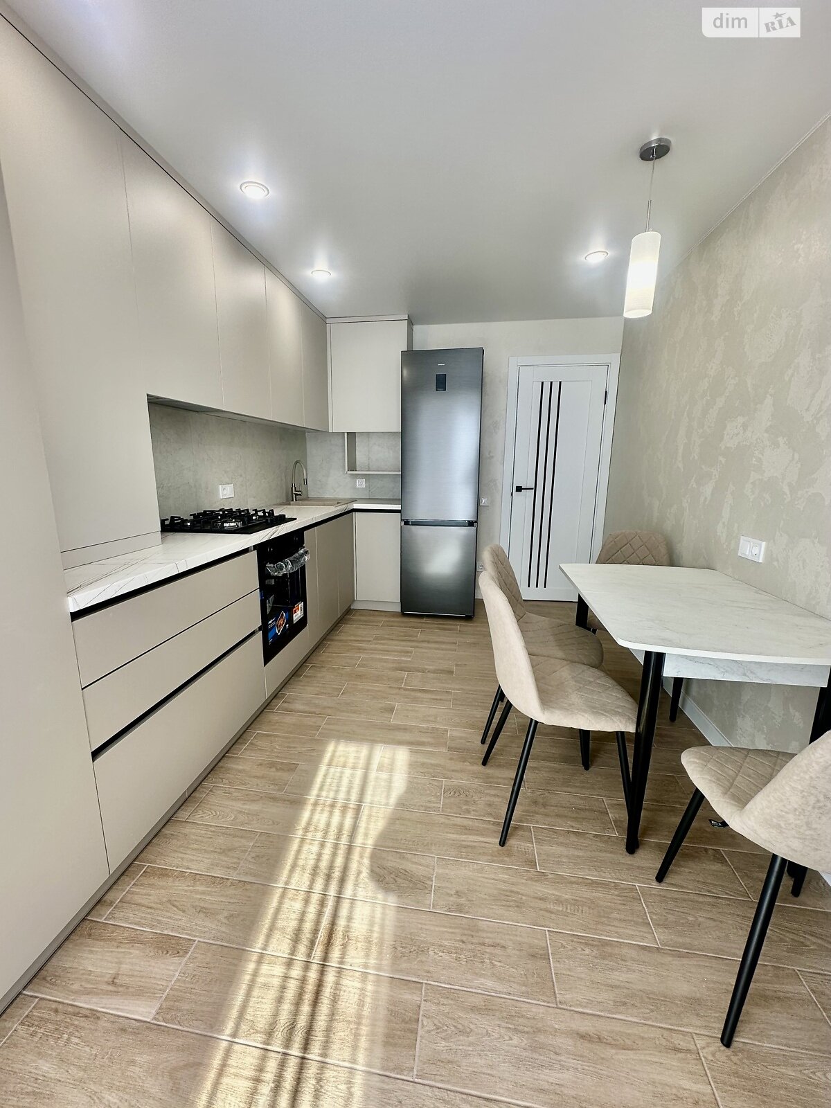 двухкомнатная квартира в Черкассах, район Сосновский, на ул. Байды-Вишневецкого 103 в аренду на долгий срок помесячно фото 1 двухкомнатная квартира в Черкассах, район Сосновский, на ул. Байды-Вишневецкого 103 в аренду на долгий срок помесячно фото 1