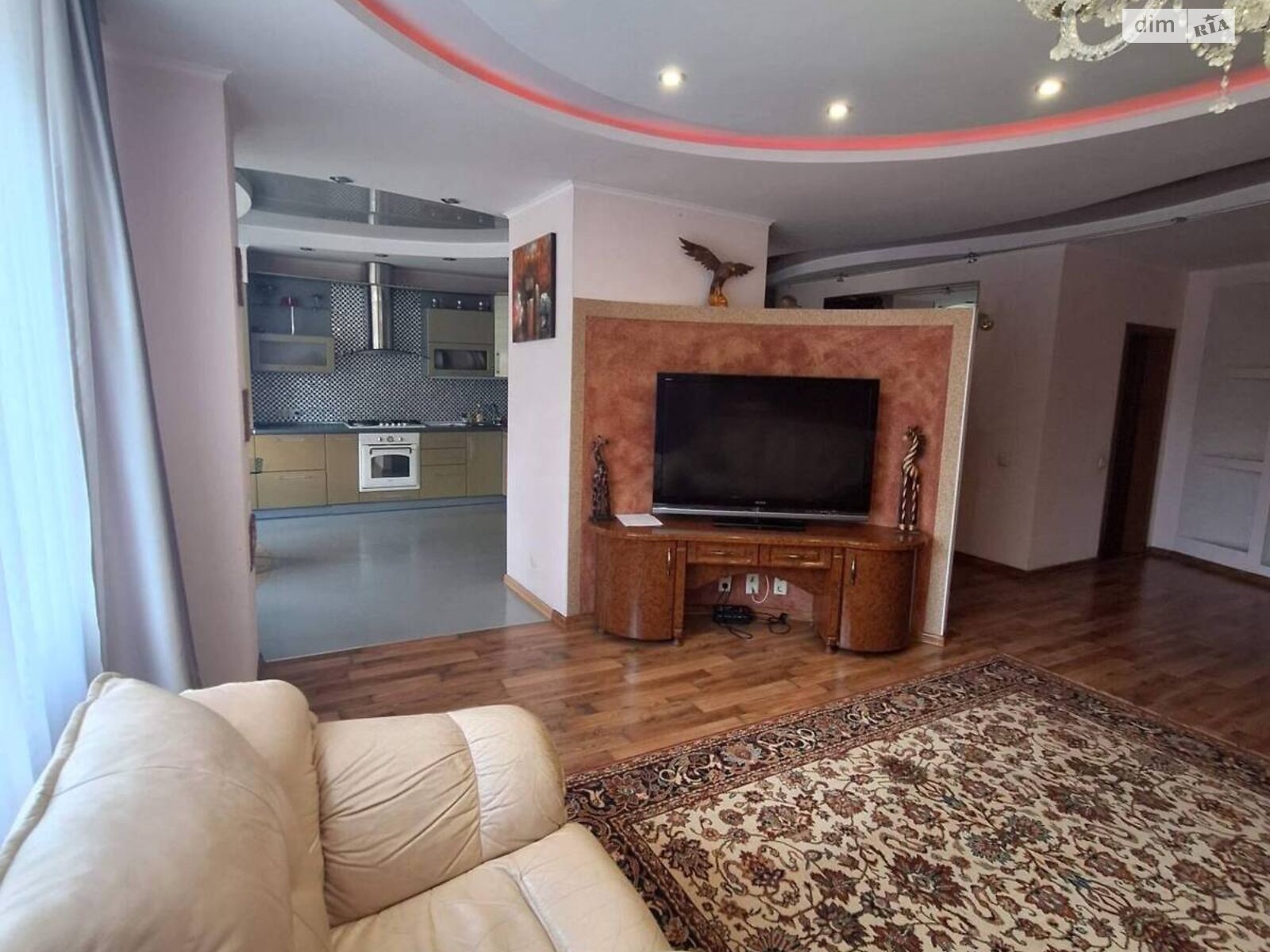 двухкомнатная квартира в Черкассах, район Сосновский, на ул. Дашкевича Остафия 4 в аренду на долгий срок помесячно фото 1