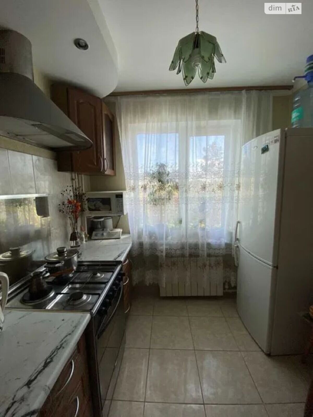 трехкомнатная квартира в Черкассах, район Сосновский, на ул. Гоголя 290 в аренду на долгий срок помесячно фото 1
