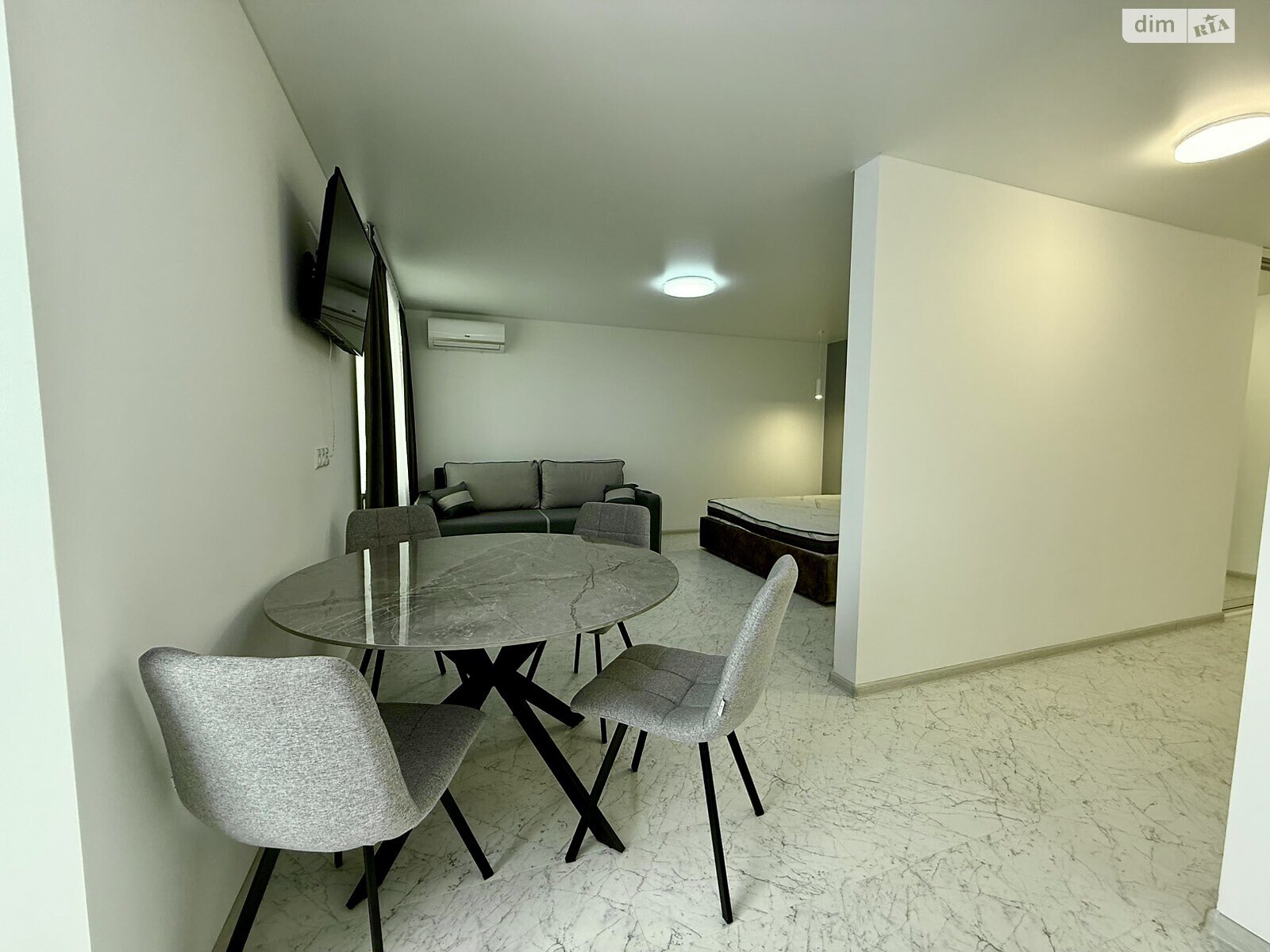 однокомнатная квартира в Черкассах, район Сосновский, на ул. Грушевского Михаила 73 в аренду на долгий срок помесячно фото 1 однокомнатная квартира в Черкассах, район Сосновский, на ул. Грушевского Михаила 73 в аренду на долгий срок помесячно фото 1