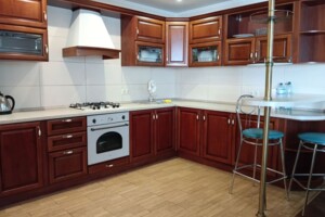 трехкомнатная квартира в Черкассах, район Сосновский, на ул. Надпольная 241 в аренду на долгий срок помесячно фото 2 трехкомнатная квартира в Черкассах, район Сосновский, на ул. Надпольная 241 в аренду на долгий срок помесячно фото 2