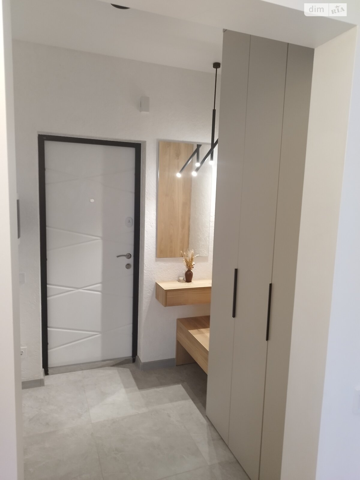 однокомнатная квартира в Черкассах, район Сосновский, на ул. Праведницы Шулежко 33 в аренду на долгий срок помесячно фото 1 однокомнатная квартира в Черкассах, район Сосновский, на ул. Праведницы Шулежко 33 в аренду на долгий срок помесячно фото 1