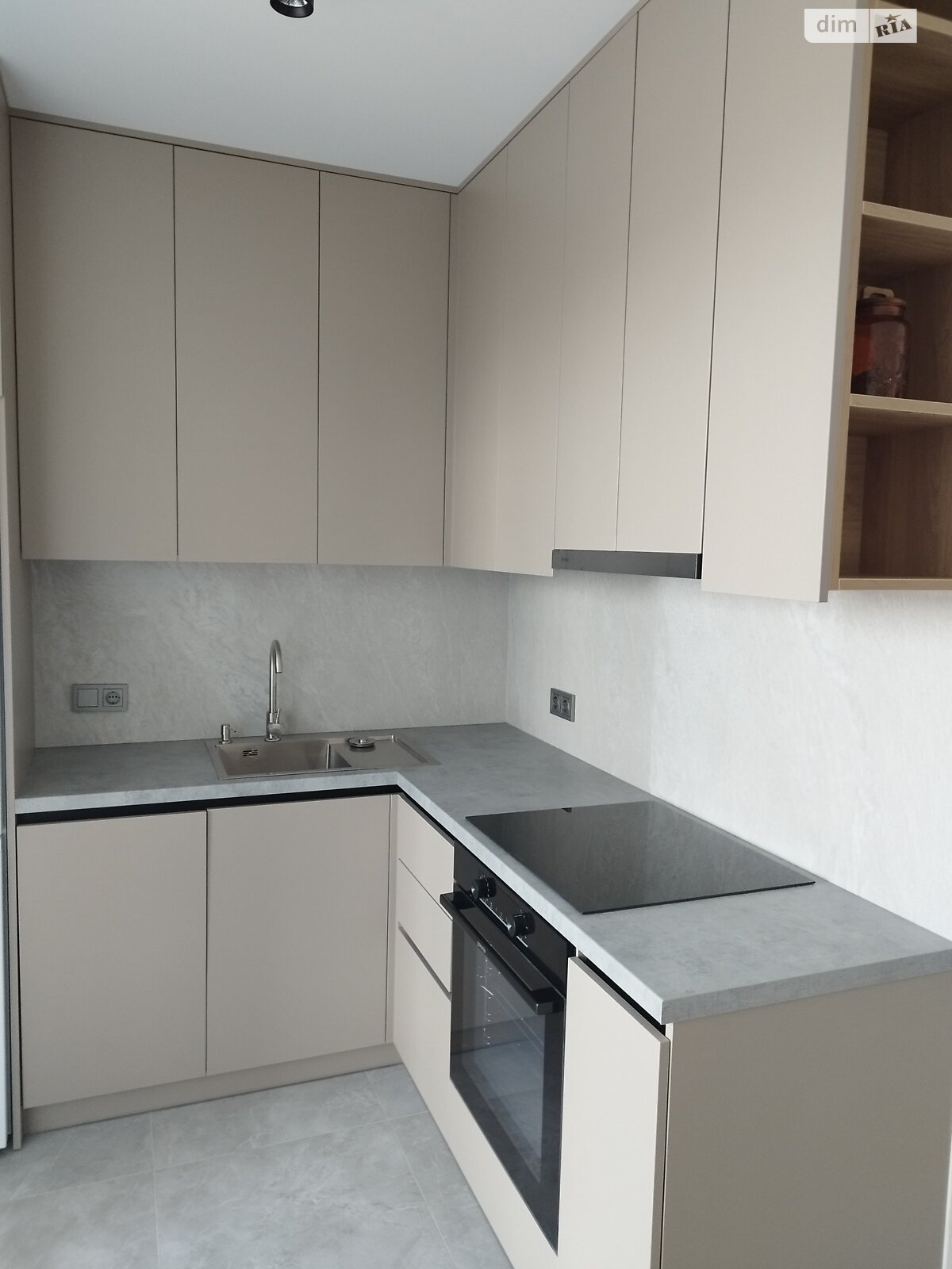 однокомнатная квартира в Черкассах, район Сосновский, на ул. Праведницы Шулежко 33 в аренду на долгий срок помесячно фото 1 однокомнатная квартира в Черкассах, район Сосновский, на ул. Праведницы Шулежко 33 в аренду на долгий срок помесячно фото 1