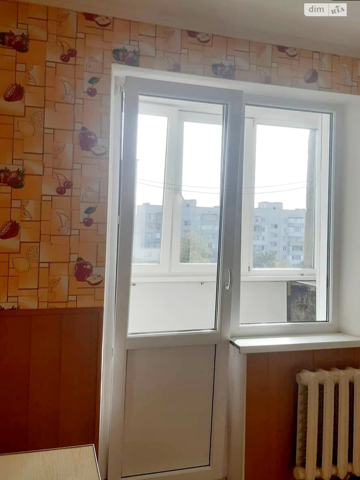 однокомнатная квартира в Черкассах, район Сосновский, на ул. Рустави в аренду на долгий срок помесячно фото 1 однокомнатная квартира в Черкассах, район Сосновский, на ул. Рустави в аренду на долгий срок помесячно фото 1