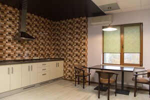 двокімнатна квартира в Черкасах, район Центр, на вул. Хрещатик в довготривалу оренду помісячно фото 2 двокімнатна квартира в Черкасах, район Центр, на вул. Хрещатик в довготривалу оренду помісячно фото 2