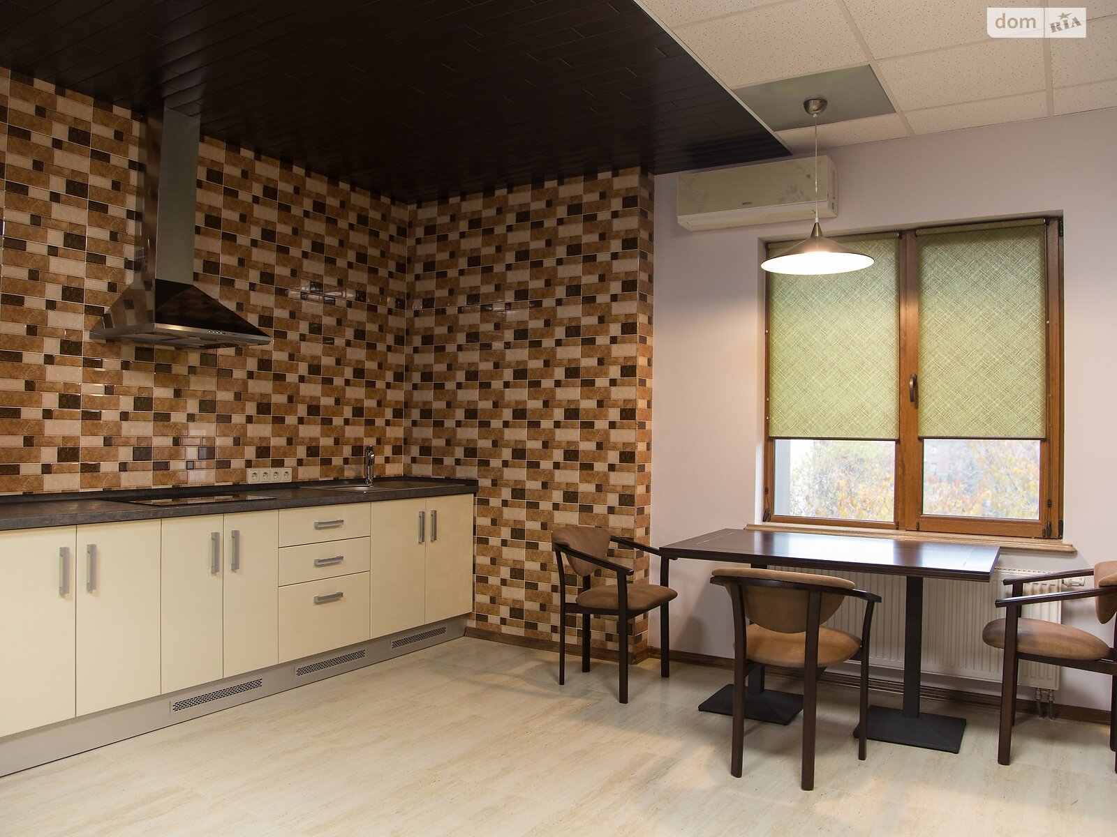 двокімнатна квартира в Черкасах, район Центр, на вул. Хрещатик в довготривалу оренду помісячно фото 1 двокімнатна квартира в Черкасах, район Центр, на вул. Хрещатик в довготривалу оренду помісячно фото 1