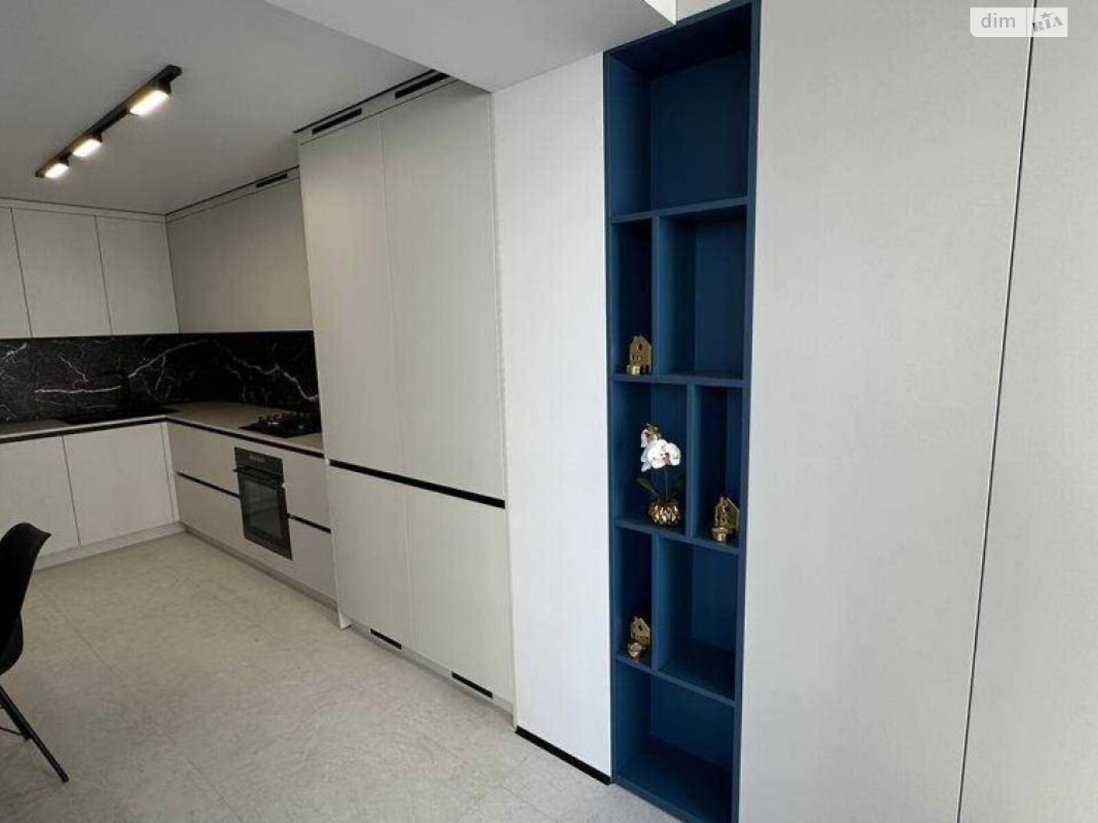 однокімнатна квартира в Черкасах, район Центр, на вул. Надпільна в довготривалу оренду помісячно фото 1