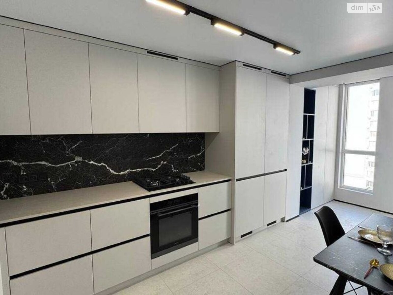 однокімнатна квартира в Черкасах, район Центр, на вул. Надпільна в довготривалу оренду помісячно фото 1