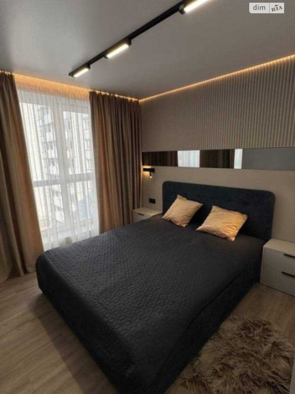 однокімнатна квартира в Черкасах, район Центр, на вул. Надпільна в довготривалу оренду помісячно фото 1