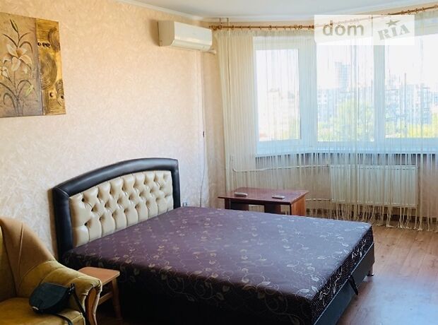 однокомнатная квартира в Черкассах, район Центр, на бул. Шевченко 352, в аренду на долгий срок помесячно фото 1 однокомнатная квартира в Черкассах, район Центр, на бул. Шевченко 352, в аренду на долгий срок помесячно фото 1
