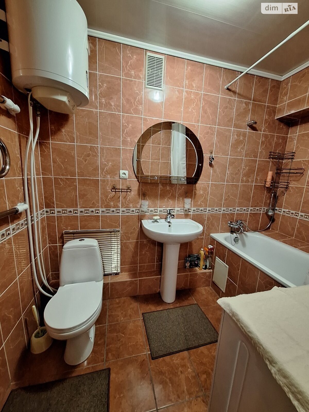 однокомнатная квартира с ремонтом в Черкассах, район Центр, на бул. Шевченко 320 в аренду на долгий срок помесячно фото 1