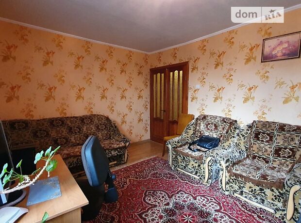 трехкомнатная квартира в Черкассах, район ЮЗР, на пл. Победы в аренду на долгий срок помесячно фото 1 трехкомнатная квартира в Черкассах, район ЮЗР, на пл. Победы в аренду на долгий срок помесячно фото 1