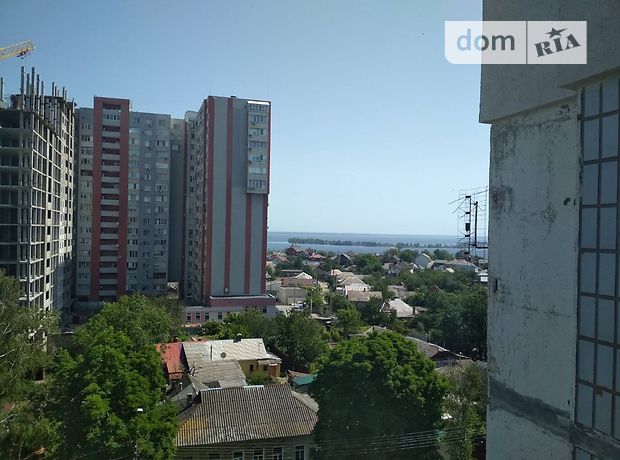 трехкомнатная квартира без мебели в Черкассах, в аренду на долгий срок помесячно фото 1 трехкомнатная квартира без мебели в Черкассах, в аренду на долгий срок помесячно фото 1