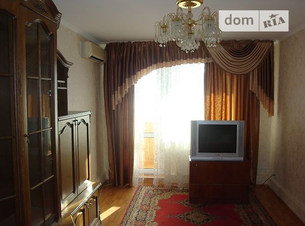 трехкомнатная квартира в Черкассах, район к-т Мир, на ул. Энгельса в аренду на долгий срок помесячно фото 1 трехкомнатная квартира в Черкассах, район к-т Мир, на ул. Энгельса в аренду на долгий срок помесячно фото 1