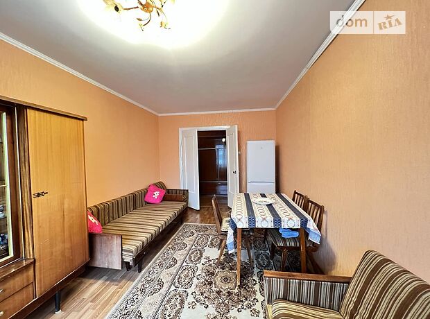 двокімнатна квартира з меблями в Черкасах, район Соснівка, на вул. Момота Генерала 9 в довготривалу оренду помісячно фото 1 двокімнатна квартира з меблями в Черкасах, район Соснівка, на вул. Момота Генерала 9 в довготривалу оренду помісячно фото 1
