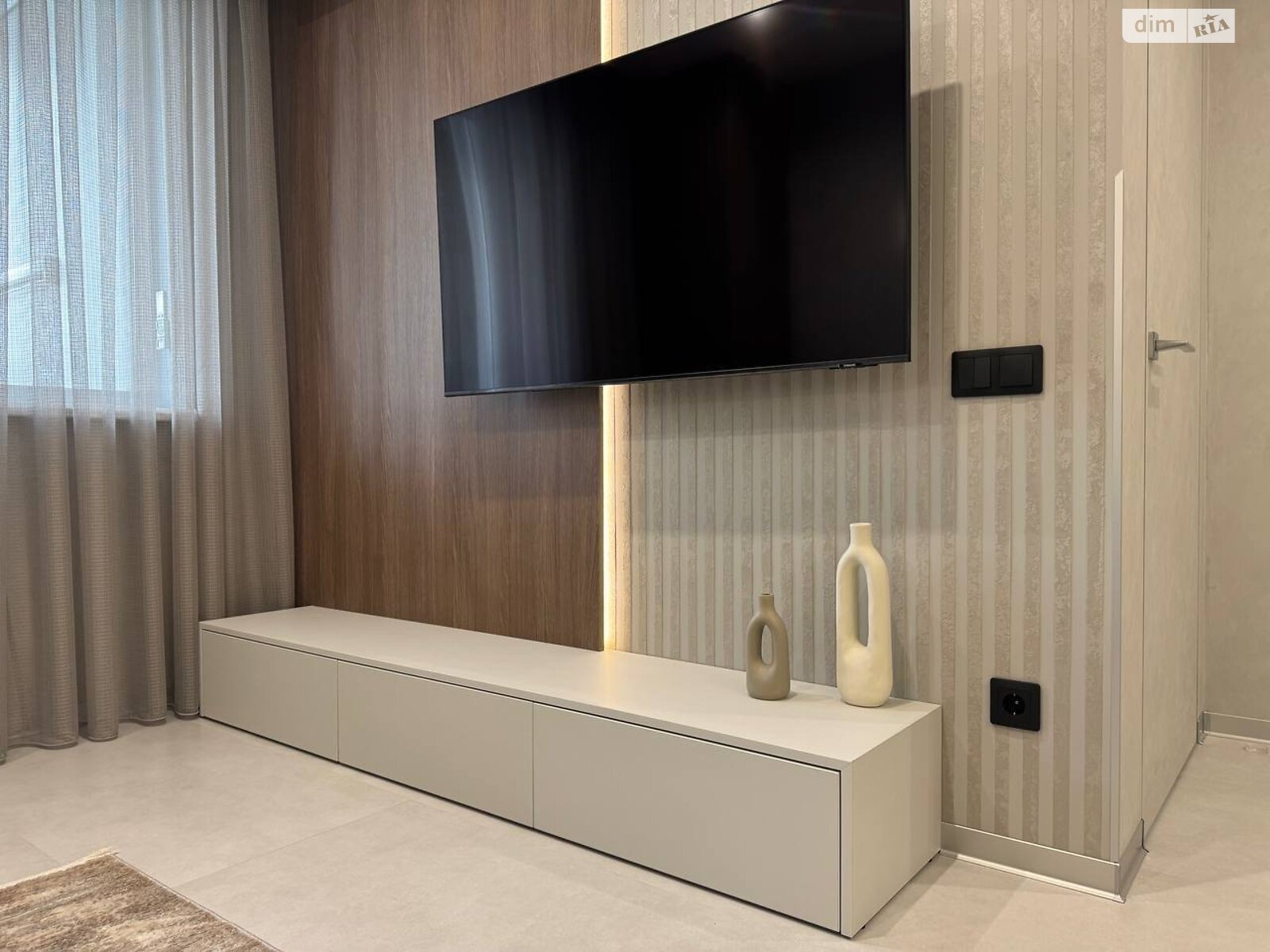 однокомнатная квартира в Чернигове, район Деснянский, на ул. Лесная 42 в аренду на долгий срок помесячно фото 1 однокомнатная квартира в Чернигове, район Деснянский, на ул. Лесная 42 в аренду на долгий срок помесячно фото 1