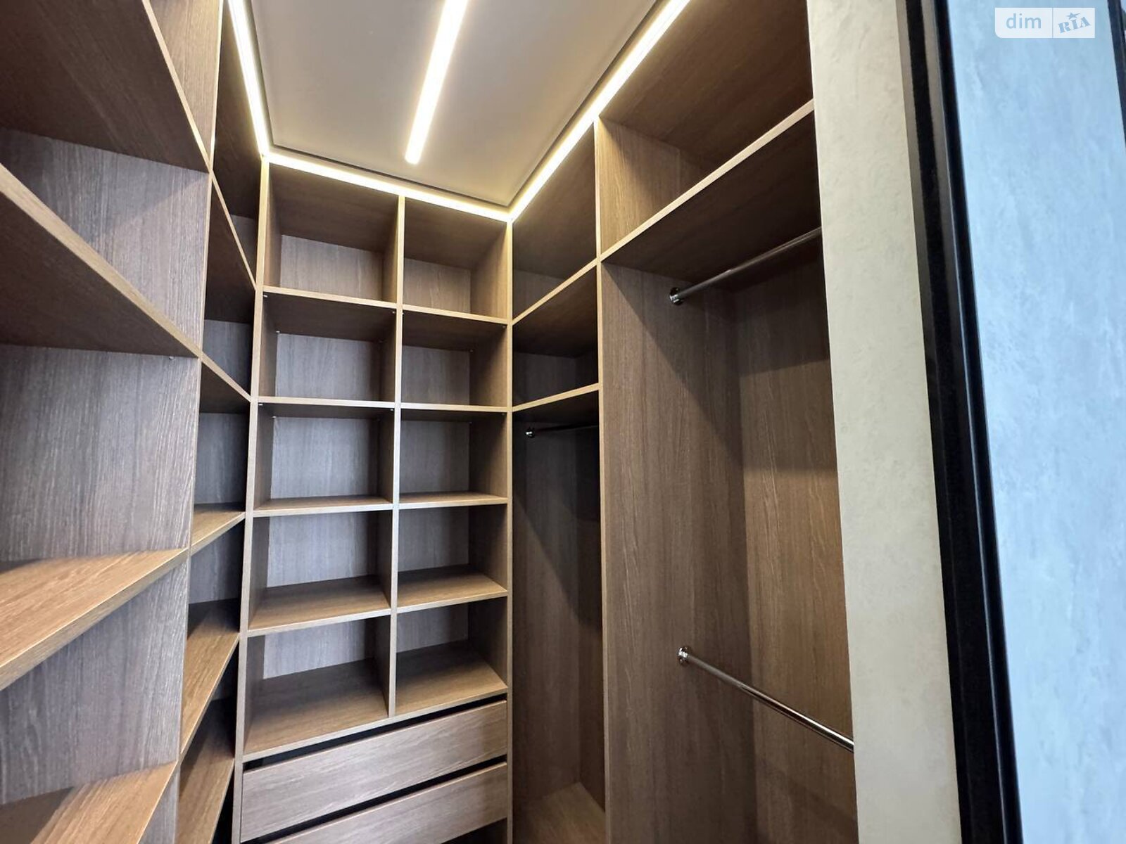 однокомнатная квартира в Чернигове, район Деснянский, на ул. Лесная 42 в аренду на долгий срок помесячно фото 1 однокомнатная квартира в Чернигове, район Деснянский, на ул. Лесная 42 в аренду на долгий срок помесячно фото 1