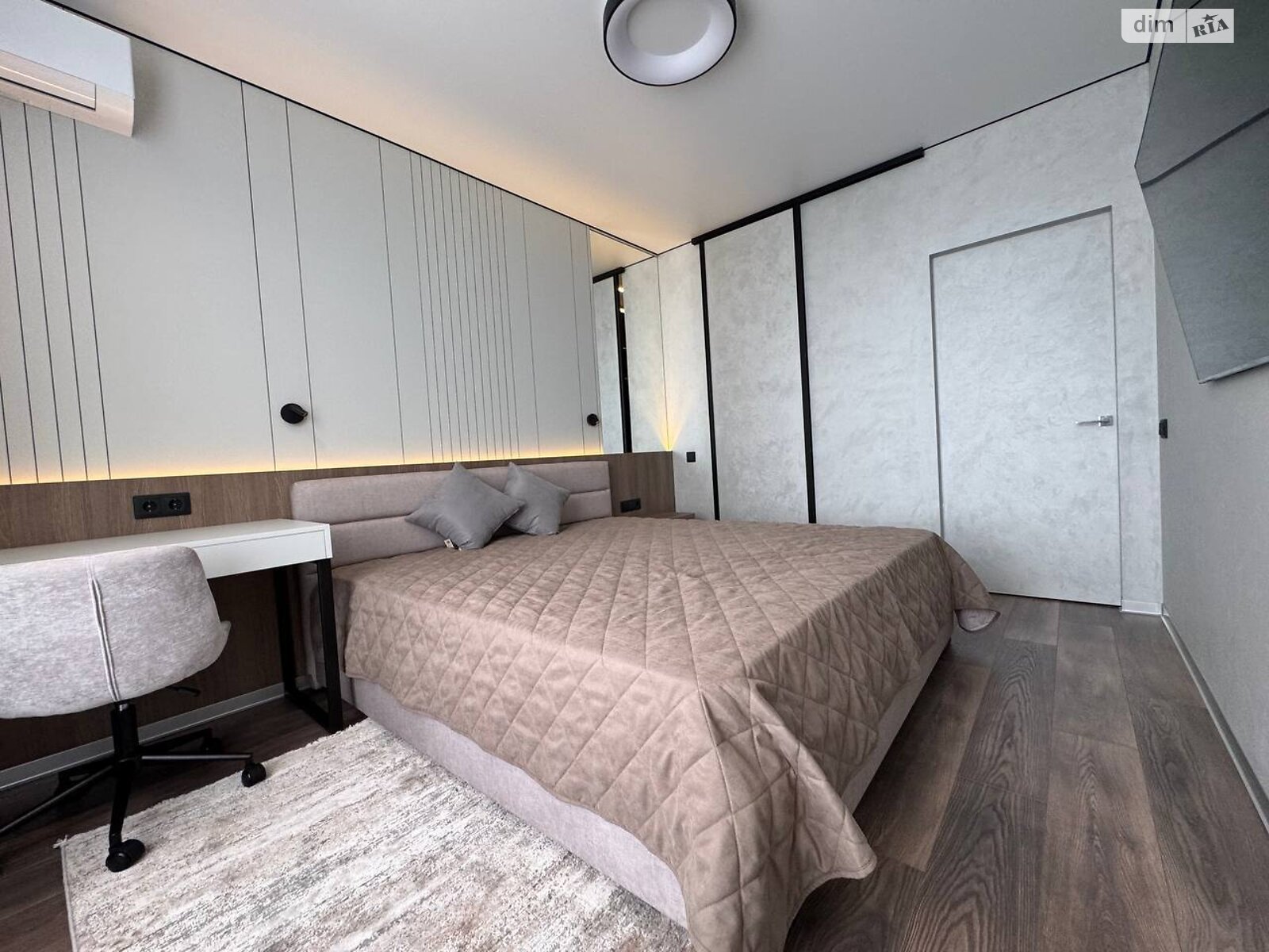 однокомнатная квартира в Чернигове, район Деснянский, на ул. Лесная 42 в аренду на долгий срок помесячно фото 1 однокомнатная квартира в Чернигове, район Деснянский, на ул. Лесная 42 в аренду на долгий срок помесячно фото 1