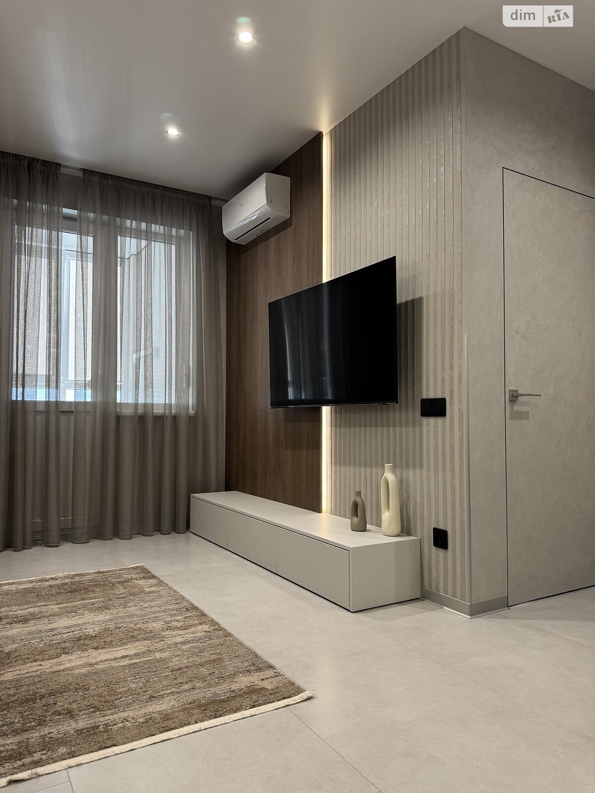 однокомнатная квартира в Чернигове, район Деснянский, на ул. Лесная 42 в аренду на долгий срок помесячно фото 1 однокомнатная квартира в Чернигове, район Деснянский, на ул. Лесная 42 в аренду на долгий срок помесячно фото 1