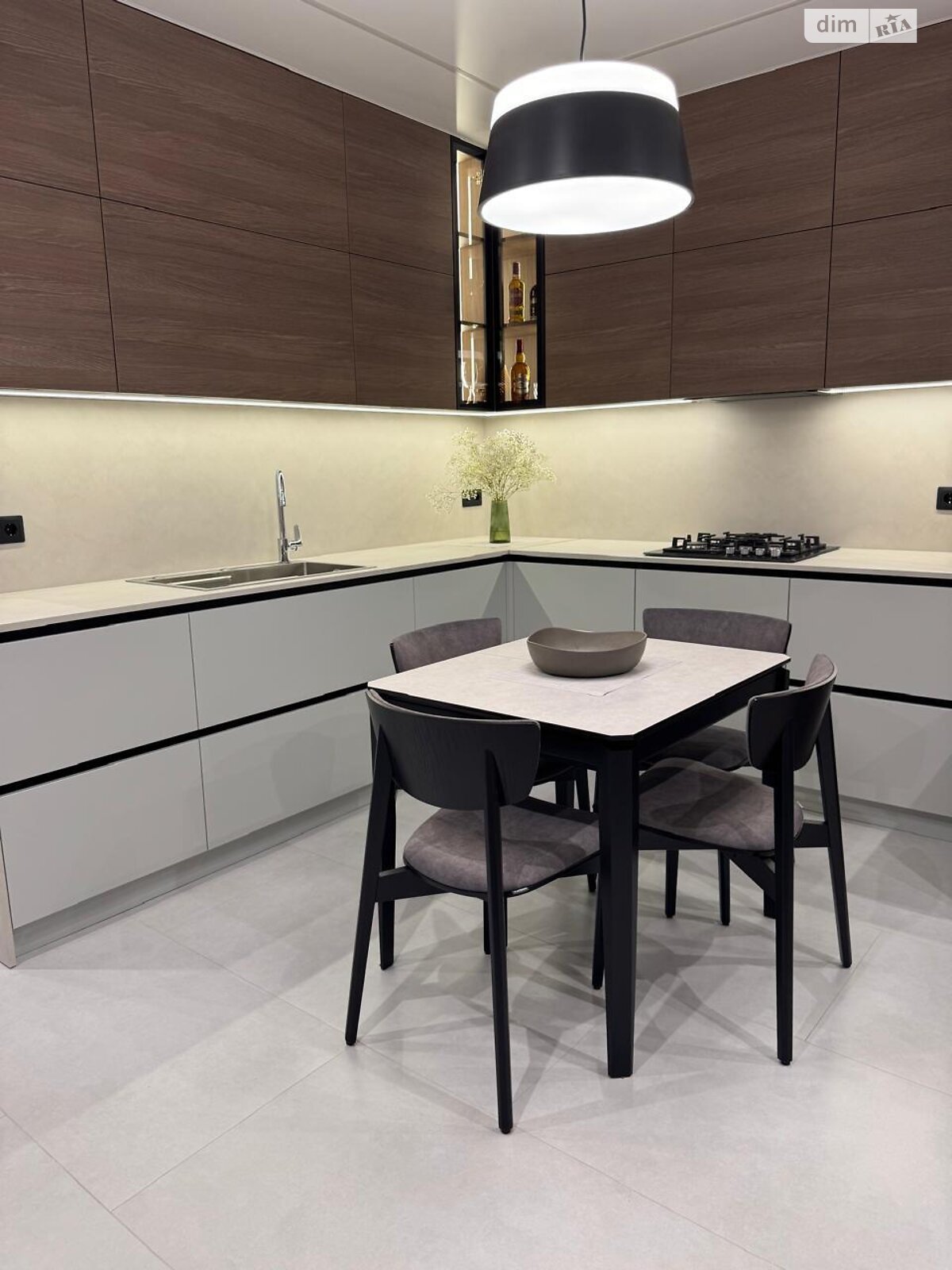 однокомнатная квартира в Чернигове, район Деснянский, на ул. Лесная 42 в аренду на долгий срок помесячно фото 1 однокомнатная квартира в Чернигове, район Деснянский, на ул. Лесная 42 в аренду на долгий срок помесячно фото 1