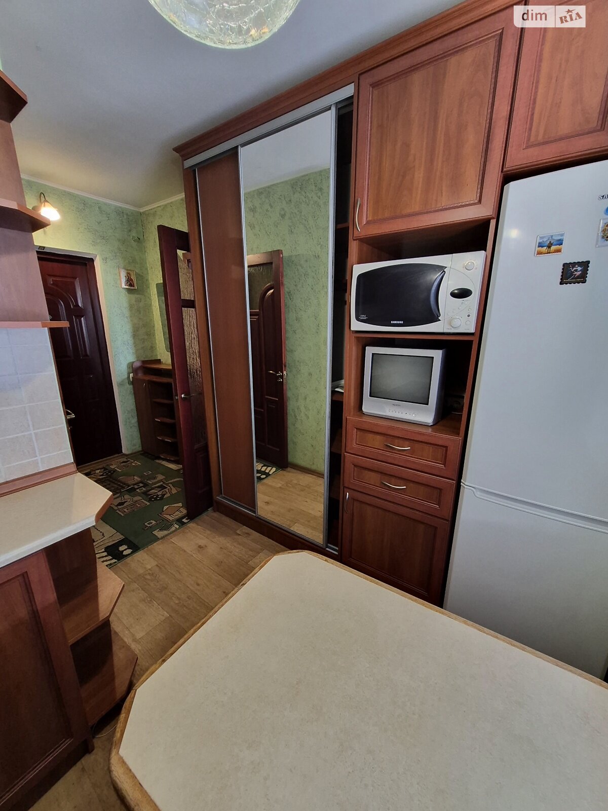 однокомнатная квартира в Чернигове, район Деснянский, на просп. Левка Лукьяненко в аренду на долгий срок помесячно фото 1