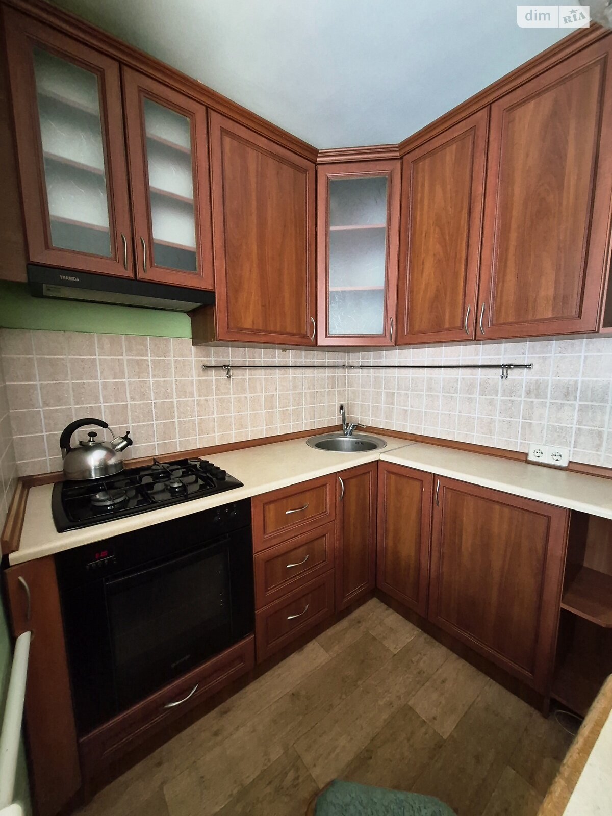 однокомнатная квартира в Чернигове, район Деснянский, на просп. Левка Лукьяненко в аренду на долгий срок помесячно фото 1