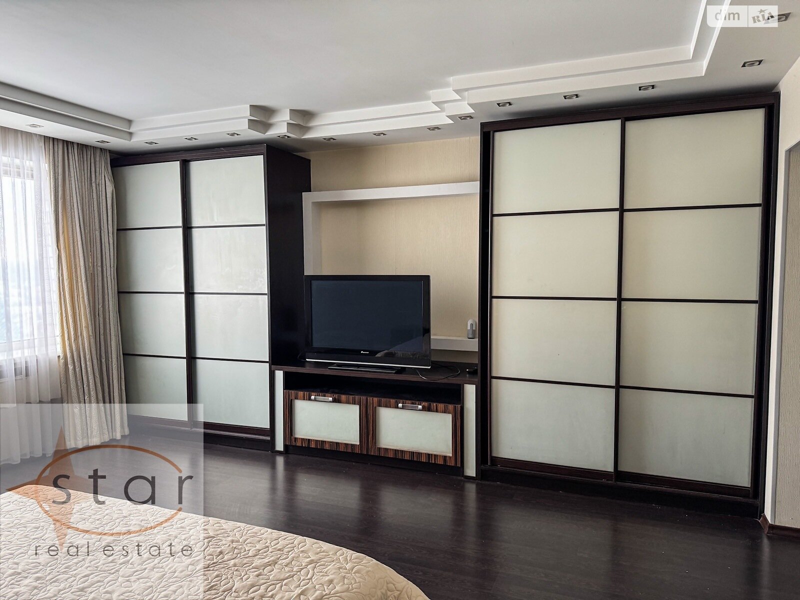 двухкомнатная квартира с ремонтом в Чернигове, район Деснянский, на ул. Михнюка Олега 41А в аренду на долгий срок помесячно фото 1