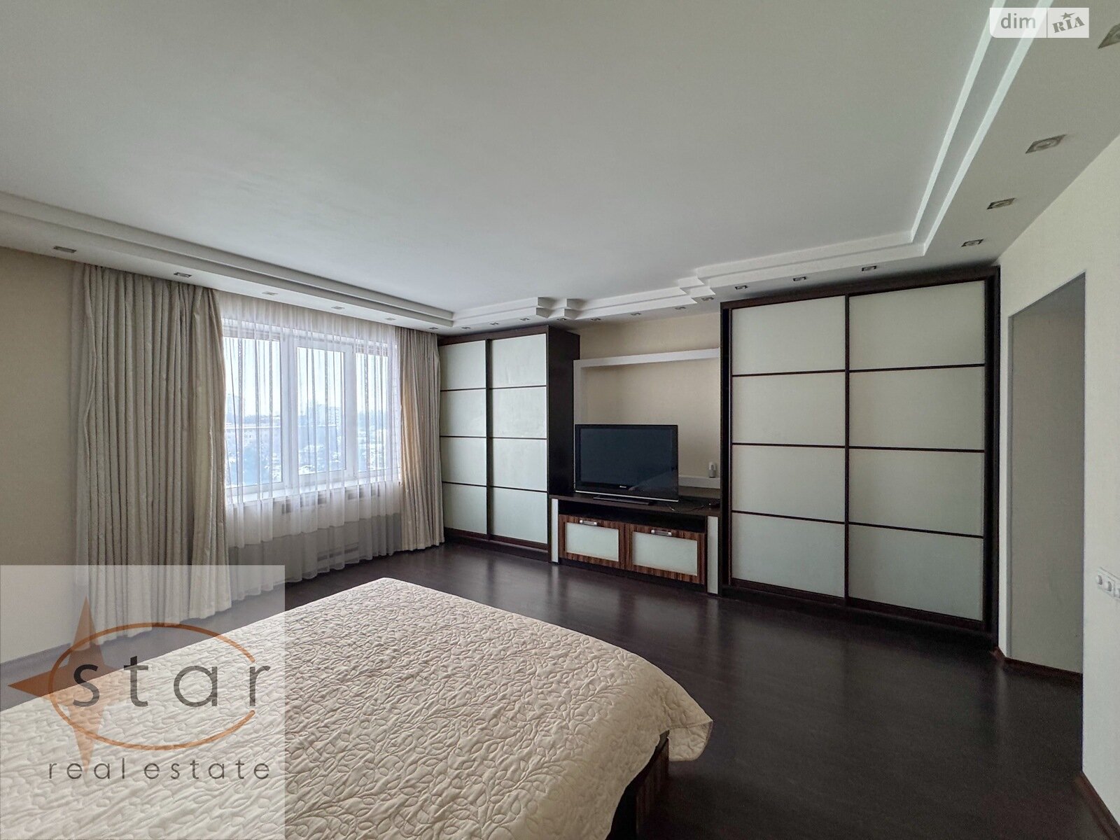 двухкомнатная квартира с ремонтом в Чернигове, район Деснянский, на ул. Михнюка Олега 41А в аренду на долгий срок помесячно фото 1