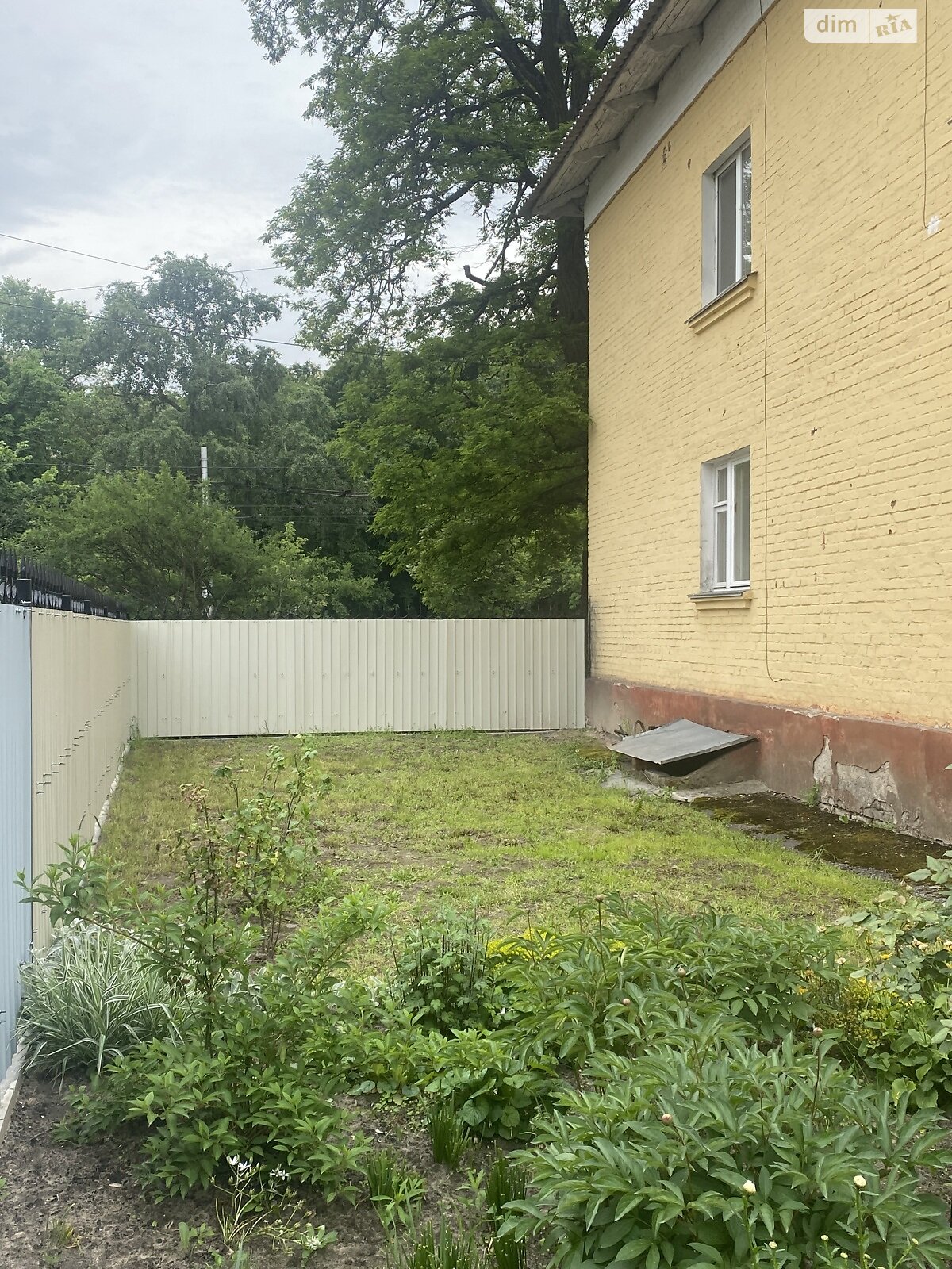 трехкомнатная квартира в Чернигове, район Деснянский, на ул. Шевченко 48 в аренду на долгий срок помесячно фото 1 трехкомнатная квартира в Чернигове, район Деснянский, на ул. Шевченко 48 в аренду на долгий срок помесячно фото 1