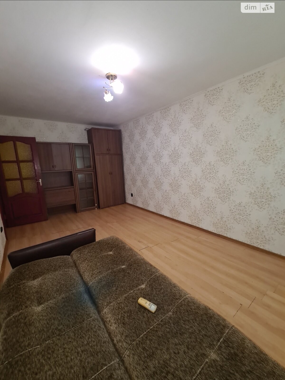 трикімнатна квартира в Чернігові, район Деснянський, на вул. Соборності в довготривалу оренду помісячно фото 1 трикімнатна квартира в Чернігові, район Деснянський, на вул. Соборності в довготривалу оренду помісячно фото 1