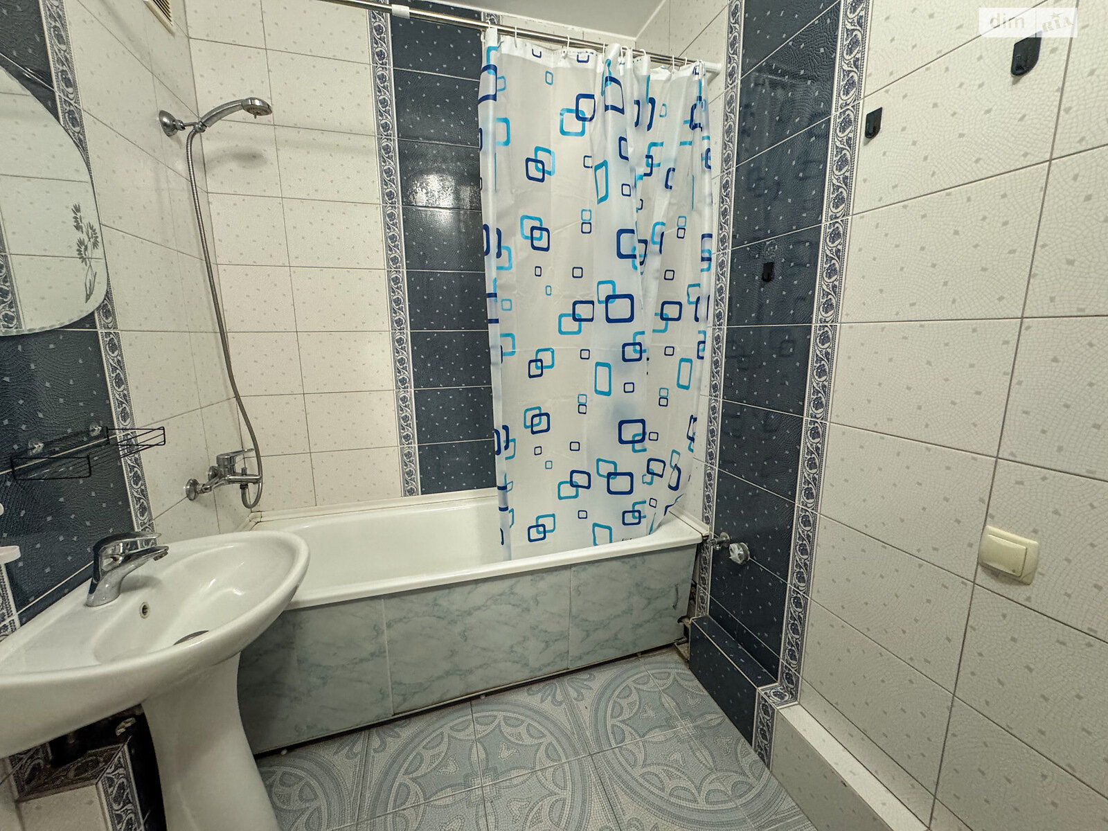 однокомнатная квартира в Чернигове, район Деснянский, на ул. Спасателей 35 в аренду на долгий срок помесячно фото 1