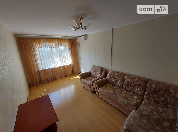 однокомнатная квартира с мебелью в Чернигове, район Деснянский, на Еськова 6 в аренду на долгий срок помесячно фото 1