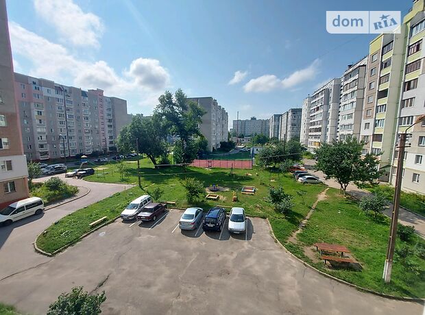 однокомнатная квартира с мебелью в Чернигове, район Деснянский, на Еськова 6 в аренду на долгий срок помесячно фото 1 однокомнатная квартира с мебелью в Чернигове, район Деснянский, на Еськова 6 в аренду на долгий срок помесячно фото 1