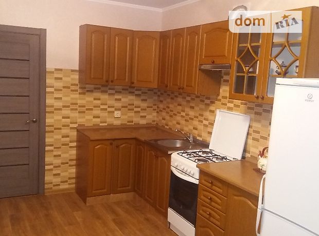 однокомнатная квартира с мебелью в Чернигове, район Деснянский, на 1 Мая 171в в аренду на долгий срок помесячно фото 1 однокомнатная квартира с мебелью в Чернигове, район Деснянский, на 1 Мая 171в в аренду на долгий срок помесячно фото 1