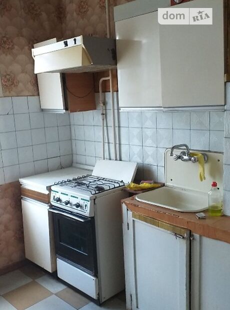 однокомнатная квартира с мебелью в Чернигове, район Горсад, на ул. Савчука 3 в аренду на долгий срок помесячно фото 1 однокомнатная квартира с мебелью в Чернигове, район Горсад, на ул. Савчука 3 в аренду на долгий срок помесячно фото 1